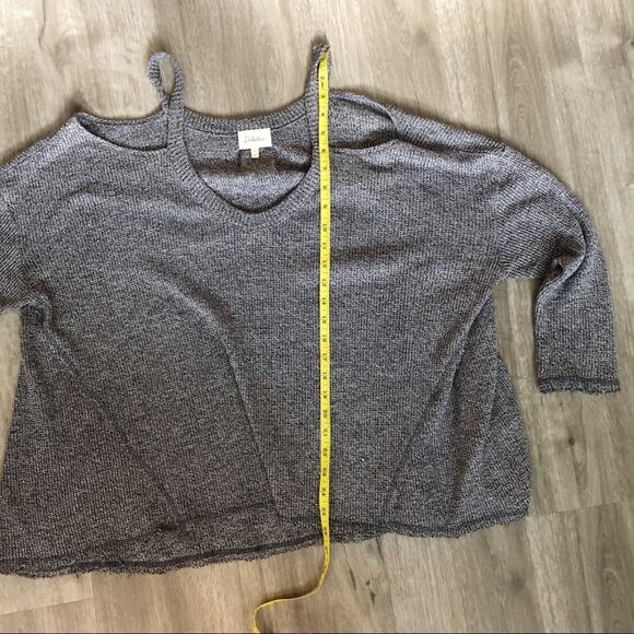 Anthropologie Deletta Millipa Cold Shoulder Top M - Picture 9 of 9